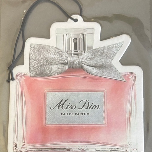 DiorShow Over Volume Black Mascara & Lip Set - Picture 7 of 7